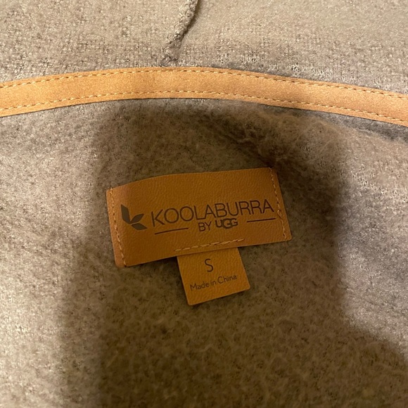 UGG Koolaburra Vest/Cardigan and Long-sleeve - Picture 2 of 4